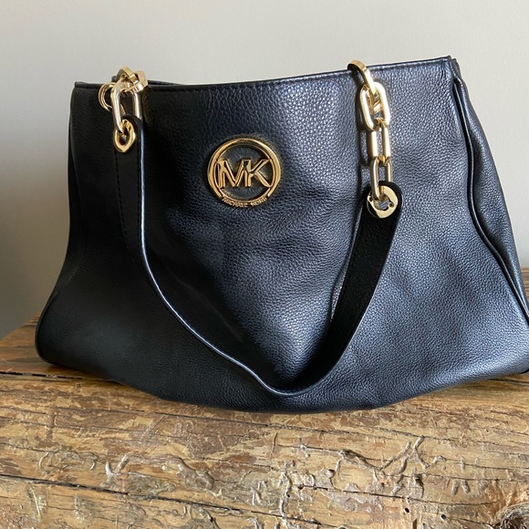 Michael Kors leather bag - Picture 1 of 4